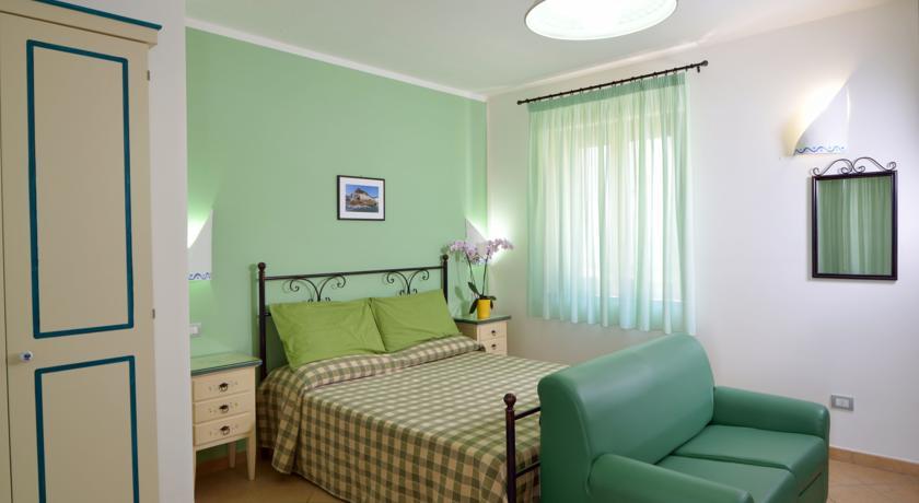 Agriturismo Torre Dei Preti Пескичи Номер фото
