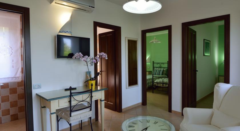 Agriturismo Torre Dei Preti Пескичи Номер фото